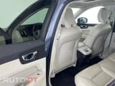 Volvo XC60 2.0 B4 Momentum Plus
