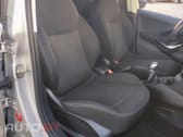 Peugeot 208 1.2 VTi SE Style