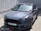 Ford Focus 2.0 EcoBoost ST c/ Pack Pele Desportiva