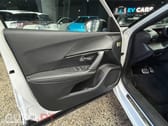 Peugeot E-2008 GT