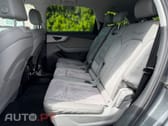 Audi Q7 3.0 TDI quattro tiptronic 7L