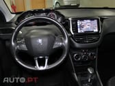 Peugeot 2008 1.2 PureTech Style EAT6