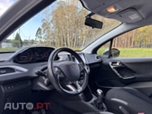 Peugeot 208 1.2 STYLE GPS