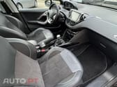 Peugeot 2008 1.2 PureTech Crossway