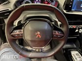 Peugeot 2008 1.2 PureTech Allure EAT8
