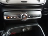 Volvo XC40 1.5 T3 Momentum Tech Edition