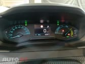 Peugeot E-2008 50 kWh Active Pack