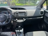 Toyota Yaris Hybrido automático