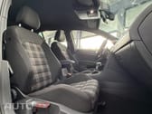 Volkswagen Golf 2.0 TSI GTI DSG