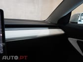 Tesla Model 3 Tração Traseira
