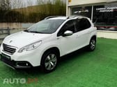 Peugeot 2008 1.2 PureTech Style