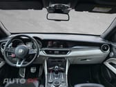 Alfa Romeo Stelvio V6 2.9 Bi-Turbo AT8-Q4 Quadrifoglio