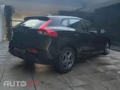 Volvo V40 D2