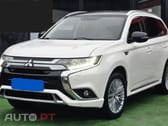 Mitsubishi Outlander 2.4L PHEV TWIN MOTOR 4WD INVITE