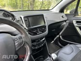 Peugeot 2008 1.2 Pure Tech