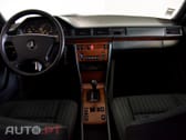 Mercedes-Benz E 300 D Turbo