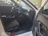 Peugeot E-2008 50 kWh Active Pack