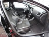 Volvo V40 2.0 D2 R-Design