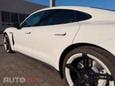 Porsche Taycan Carbon