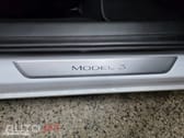 Tesla Model 3 Tração Traseira