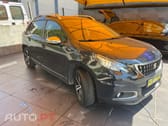 Peugeot 2008 1.2 e-VTi Style