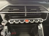 Peugeot 2008 Peugeot 2008 1.2 PureTech Active Pack