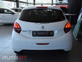 Peugeot 208 1.2 PureTech Signature