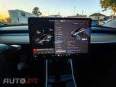 Tesla Model 3 Tração Traseira