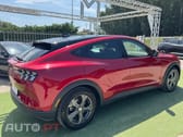 Ford Mustang Mach-E Alargada