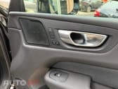 Volvo XC60 T6 AWD Recharge Plus Black Edition