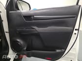 Toyota Hilux 2.4 D-4D 4WD CD CH