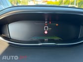 Peugeot 3008 1.6 Hybrid Allure e-EAT8