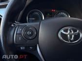 Toyota Auris Outro