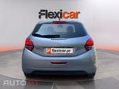Peugeot 208 1.2 PureTech Signature