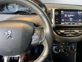 Peugeot 2008 1.2 e-VTi Style