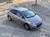 Peugeot 208 1.2 PureTech Signature