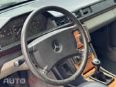 Mercedes-Benz 200 200D