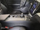 Volvo V60 2.0 B4 Momentum Core Geartronic