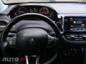 Peugeot 208 CCBHW6