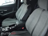 Peugeot 2008 1.2 PureTech Allure EAT8