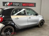 Smart ForFour Outro