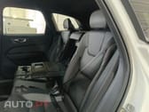 Volvo XC60 2.0 B4 R-Design