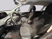 Peugeot 2008 1.2 e-VTi Style