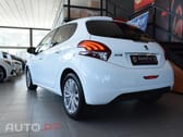 Peugeot 208 1.2 PureTech Signature