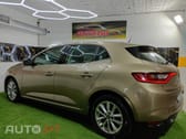 Renault Clio Outro