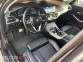 BMW 330 e Touring Auto