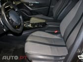 Peugeot 2008 1.2 PureTech Allure EAT8