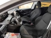 Peugeot 208 1.2 PureTech Signature
