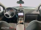 Peugeot 3008 2.0 HDi Hybrid4 Active