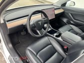 Tesla Model 3 Tração Traseira